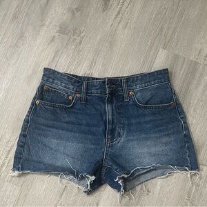 Madewell relaxed denim shorts Sz 27 summer 🌞 vacation beach 🏝️